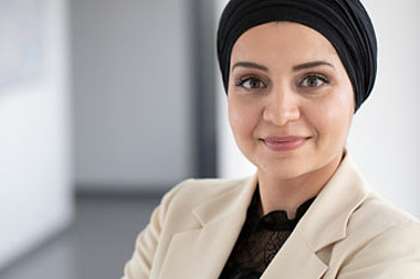 Kappa optronics Serviceleiterin, Hammassa Mobarak