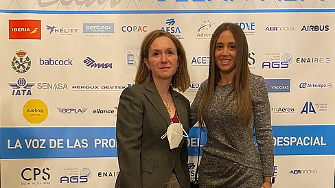 Ellas Vuelan Alto 2021: Virginia Navarro Hornillos (Kappa Spain) and Laura Vilchez, members of women's association for the aerospace sector.